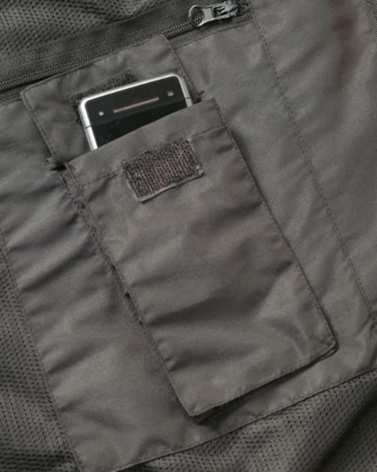 20007_innen_2RFTc6VK9JdEiI