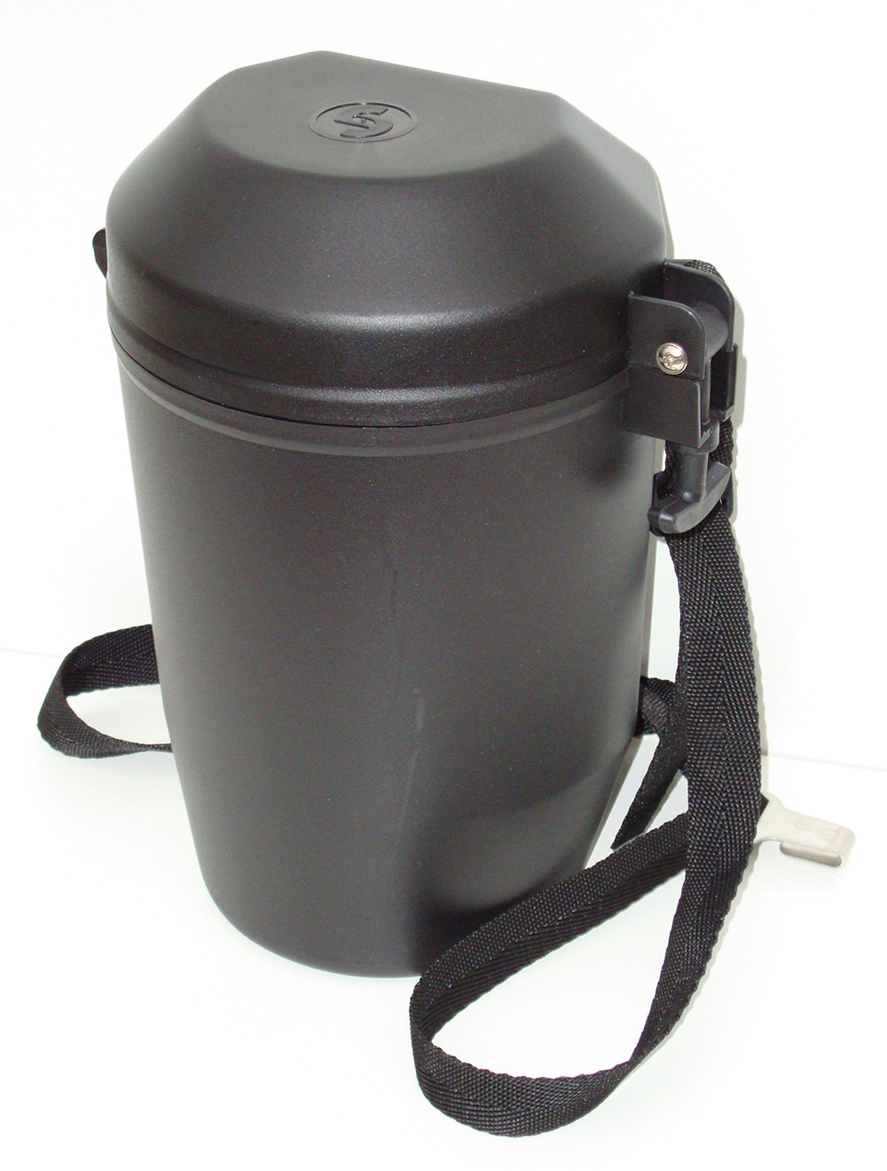 466932kat-2012 Ekastu Mask carrying and attachmentewahrubox SEKUR