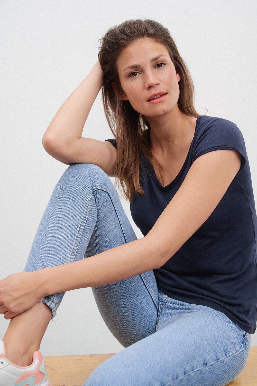 detail_68352bSNy8Uw0JWnNc